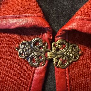 Hand laced cape with clasp